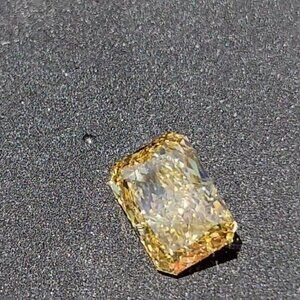 IGI Certified 5.04ct Radiant Modified Brilliant Fancy Vivid Yellow Lab Diamond